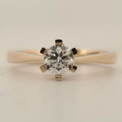 14KT.RING 0,30 TW.VS