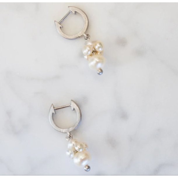 byBiehl Pearl Cluster Slv Hoops 4-1510wp-R