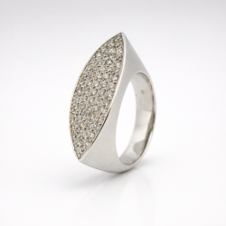 14kt hvg ring m brill 0,596ct