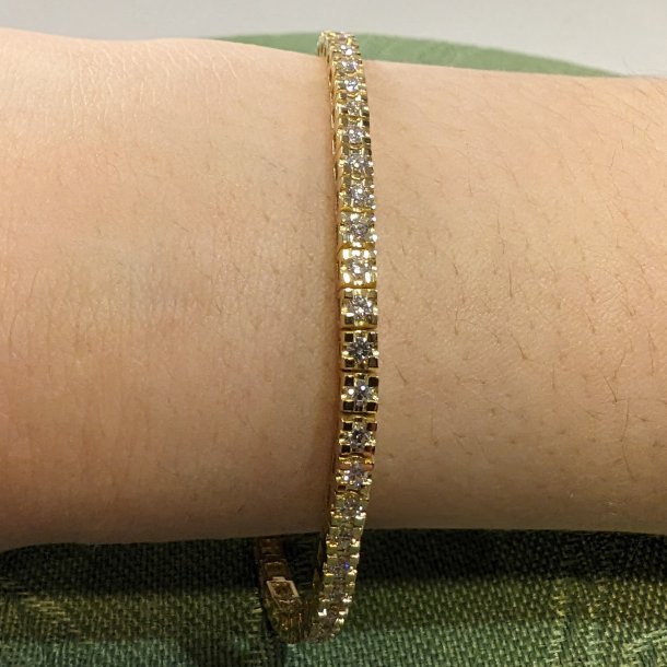 18 Kt Guld Tennis Armb�nd m/2,03 ct TW/SI