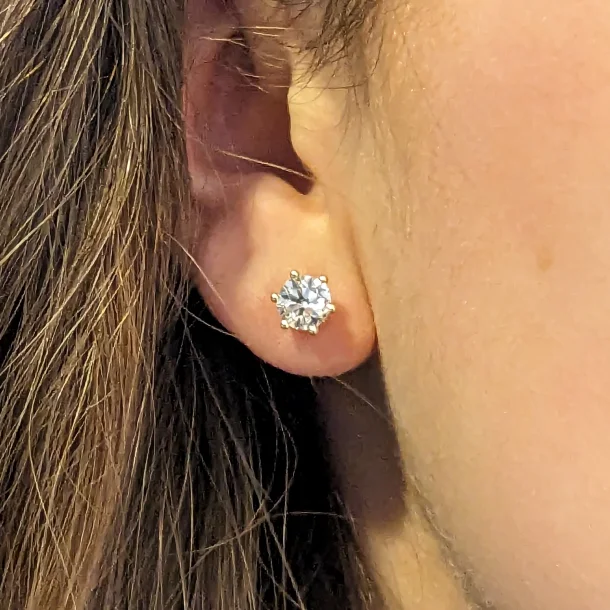 18 Kt restikker m/2x1,00 Ct